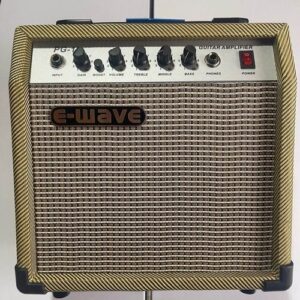 AMPLIFICADOR PARA GUITARRA AYSON 15W