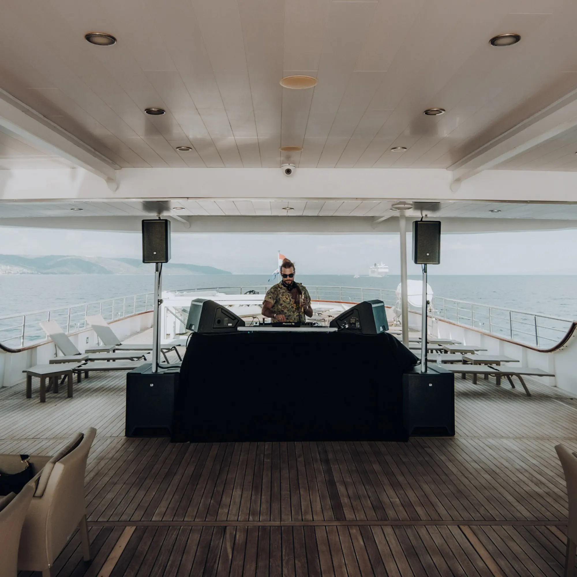 SISTEMA 2.1 ACTIVO LD SYSTEMS DAVE 18 G4X CON SUBWOOFER DE 18" Y DOS CABINAS DE 8" - Imagen 15