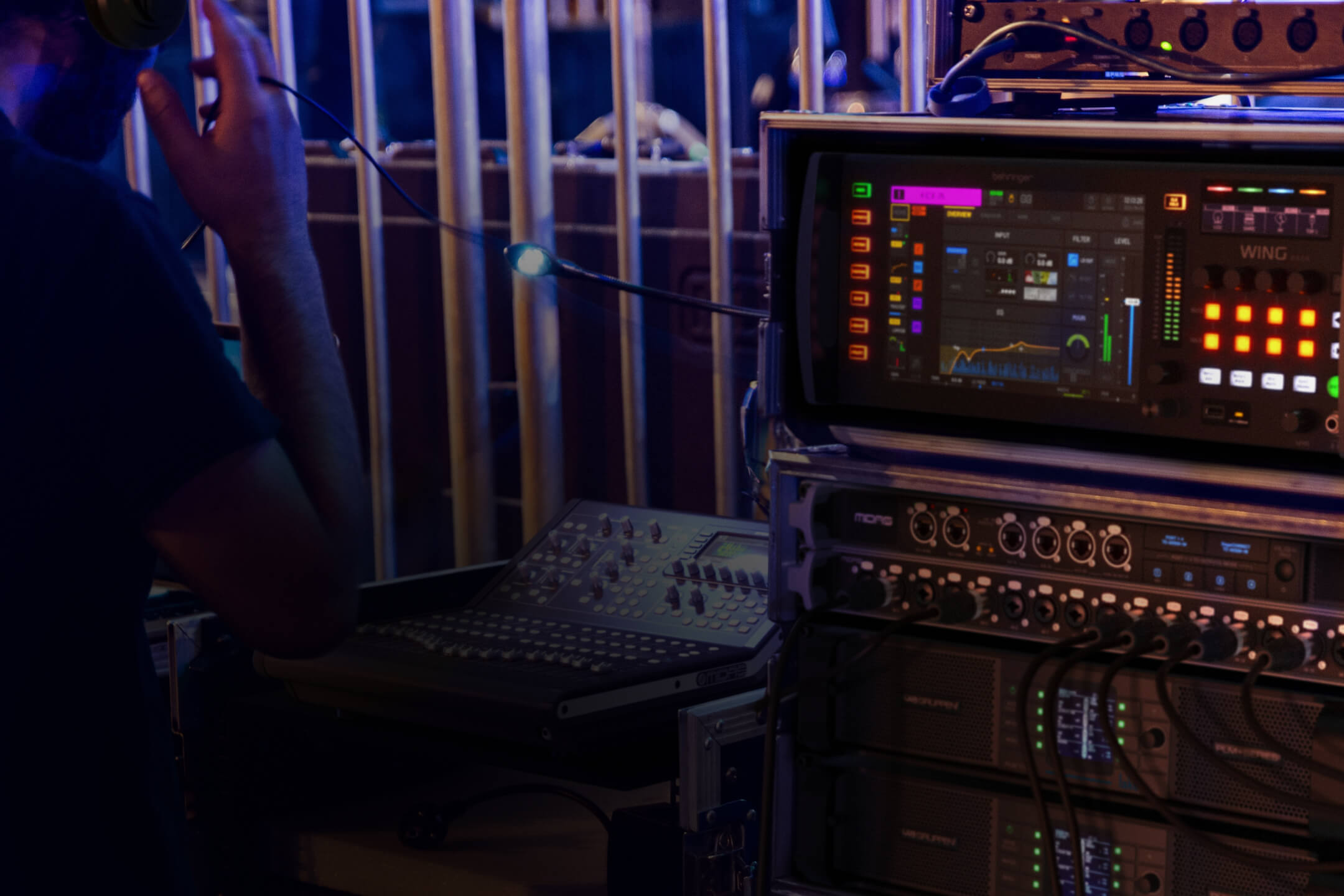 CONSOLA DIGITAL BEHRINGER WING 48 RACK - Imagen 9