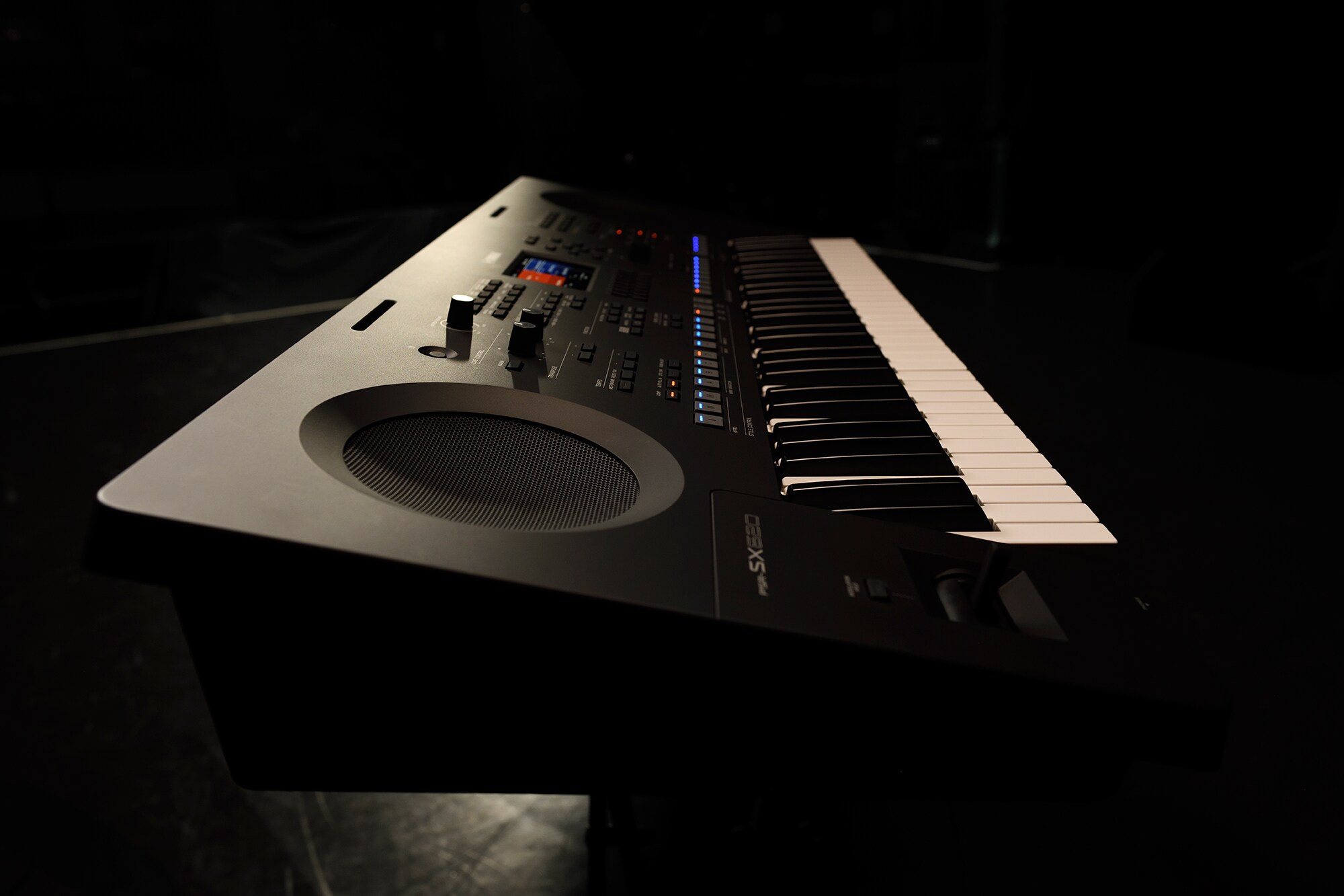TECLADO YAMAHA PSR SX620 - Imagen 15